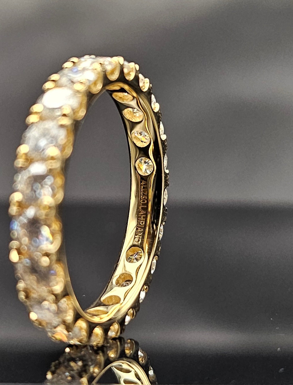 Eclipse - Full Eternity Ring Solid Gold VVS 1