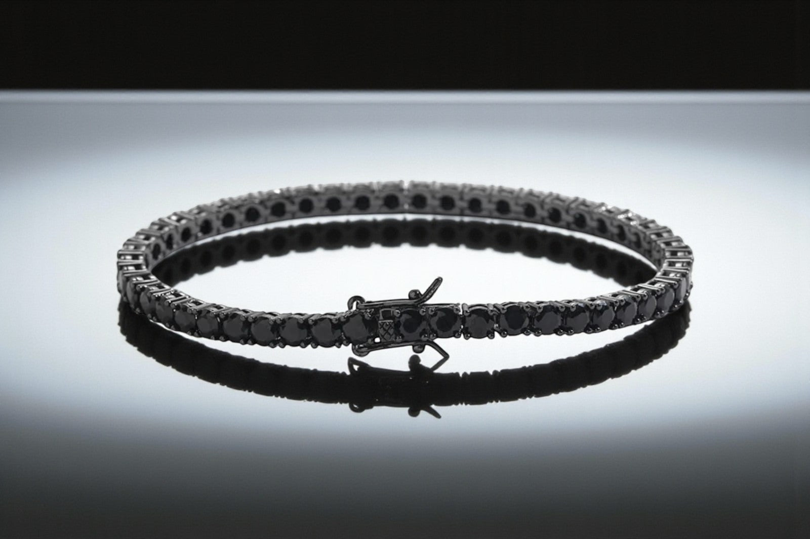 Eclipse Midnight Black - VVS1 Tennis Bracelet