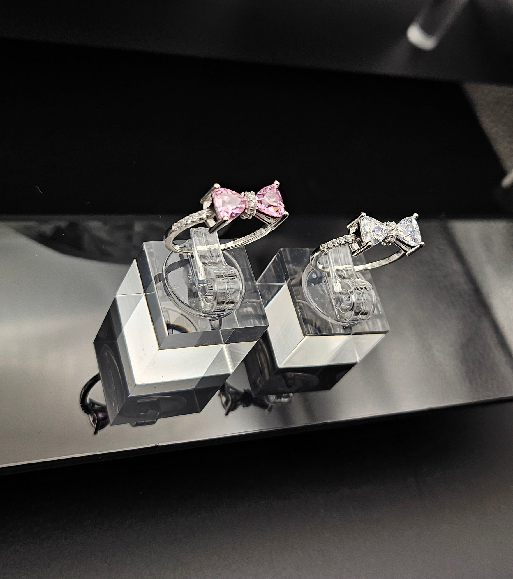 Bow Tie - Ring
