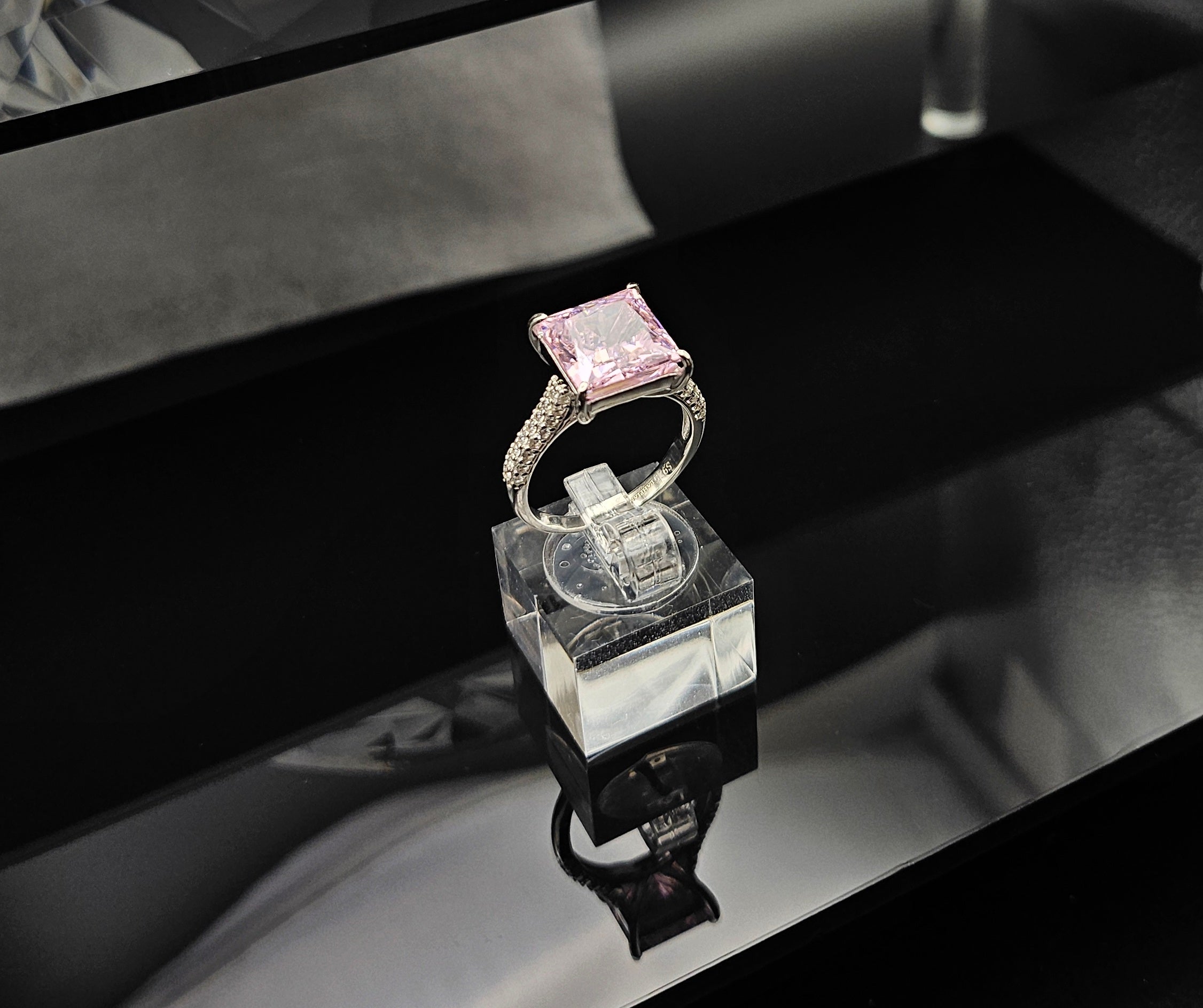 Perfect Square - Ring