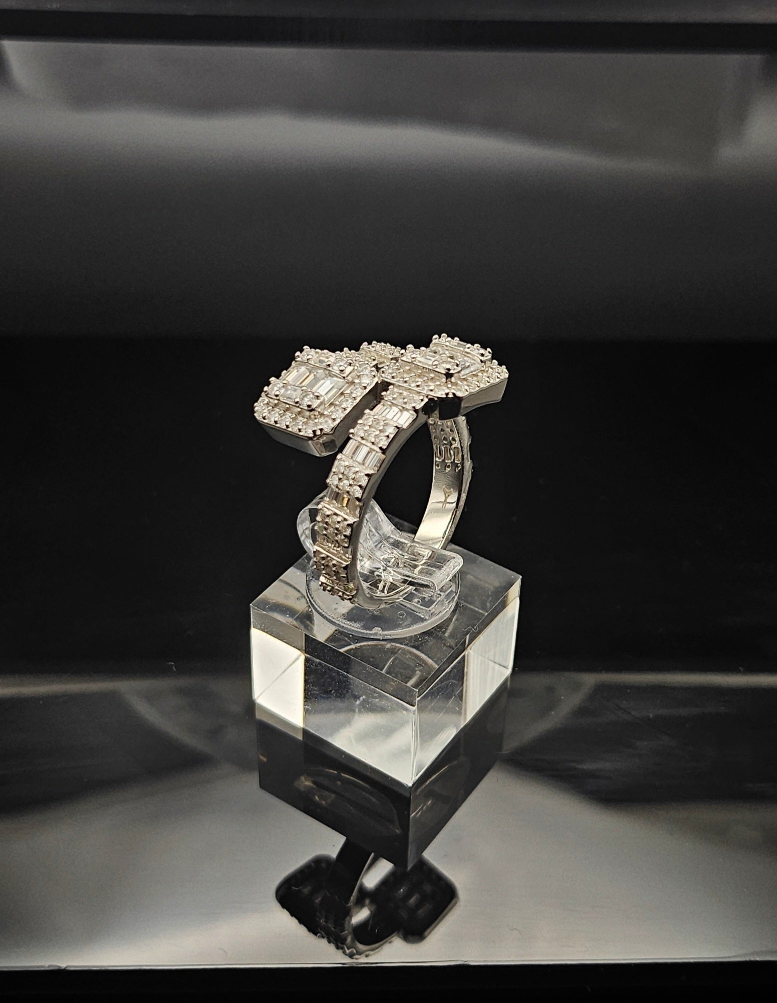 Wrapped In Ice - Ring