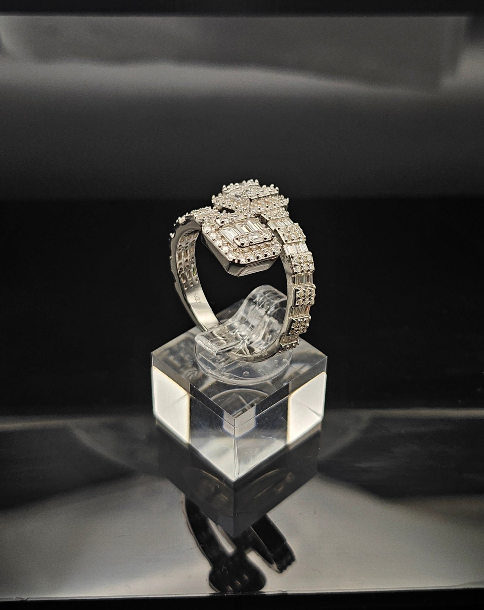 Wrapped In Ice - Ring