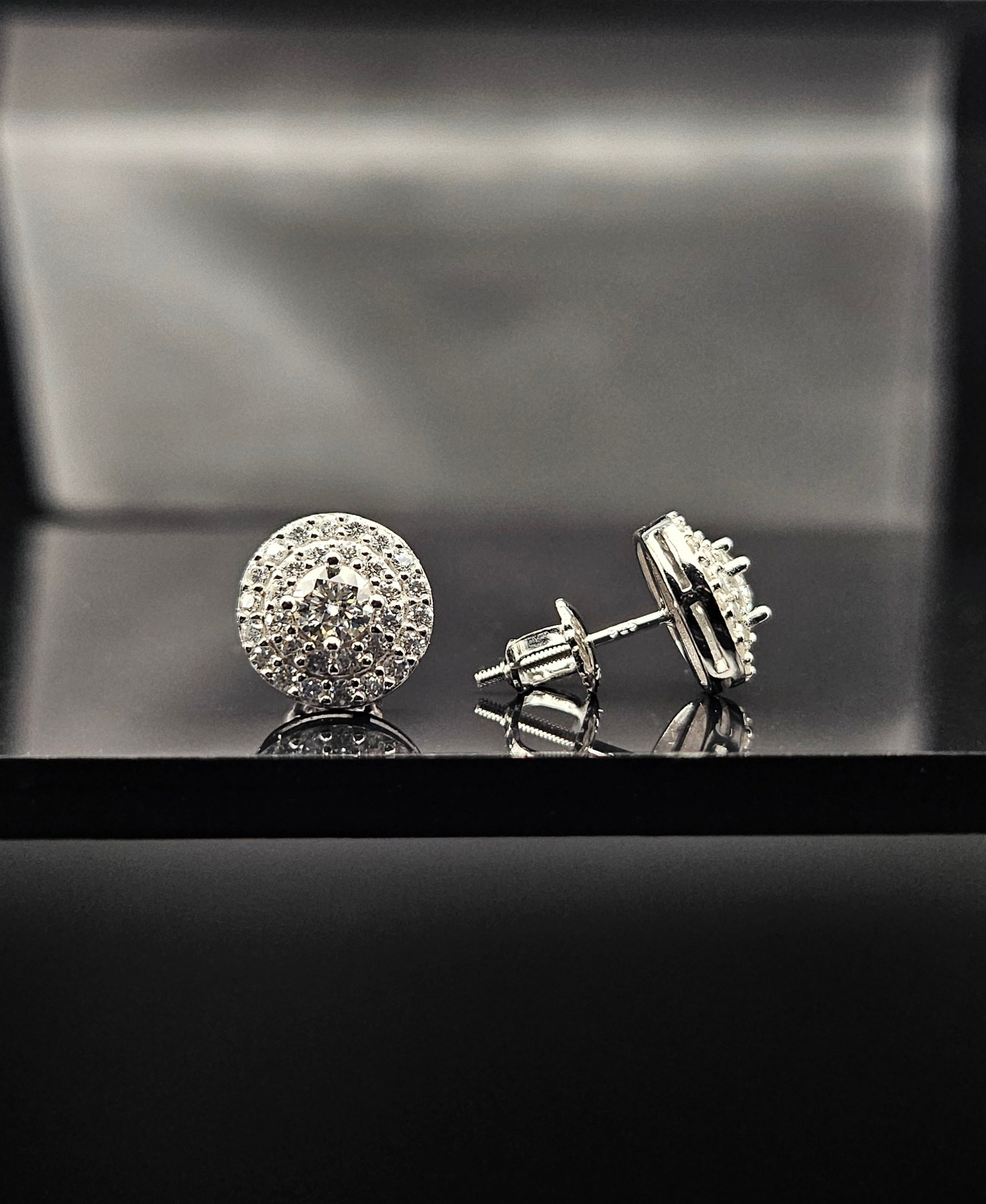 Crown Aether - VVS1 Screw Back Earrings