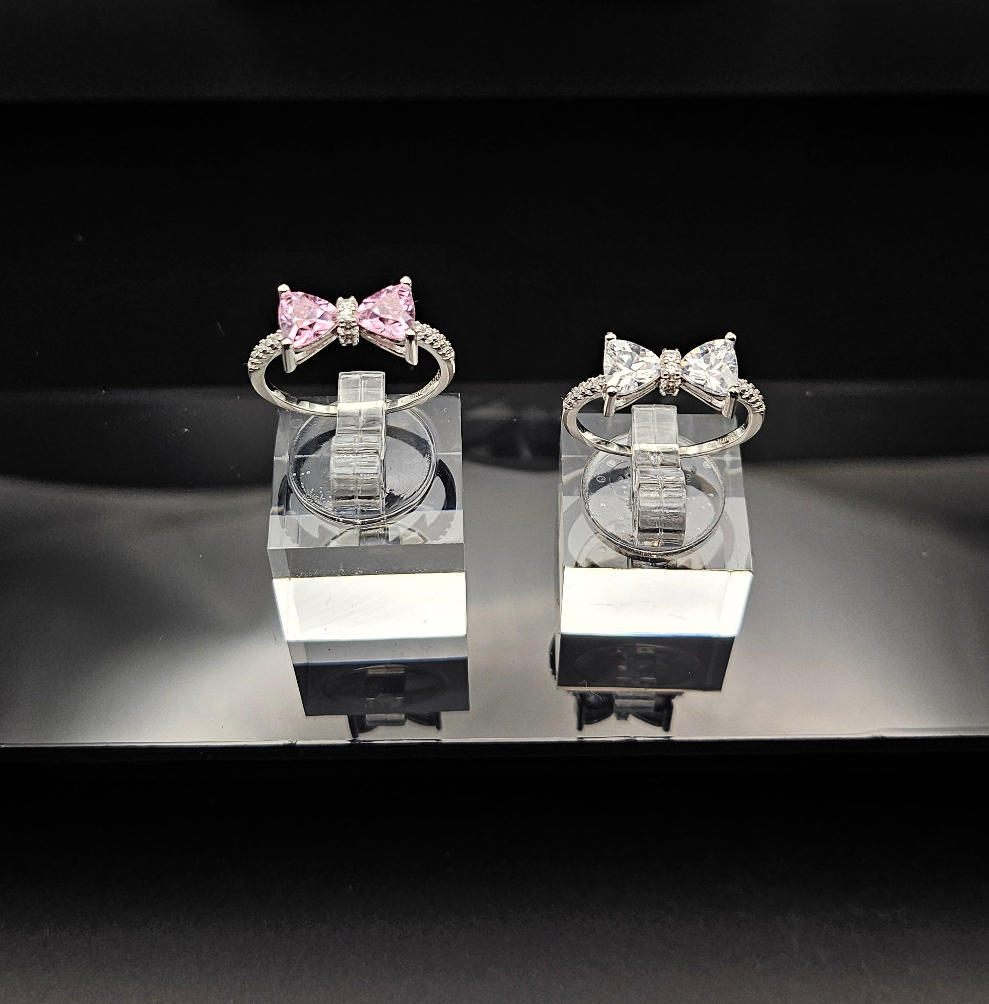 Bow Tie - Ring
