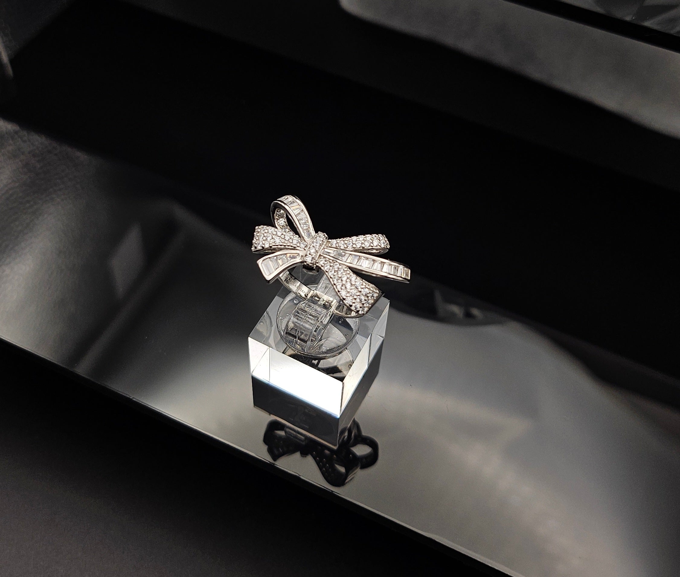 Tied Connection Ring