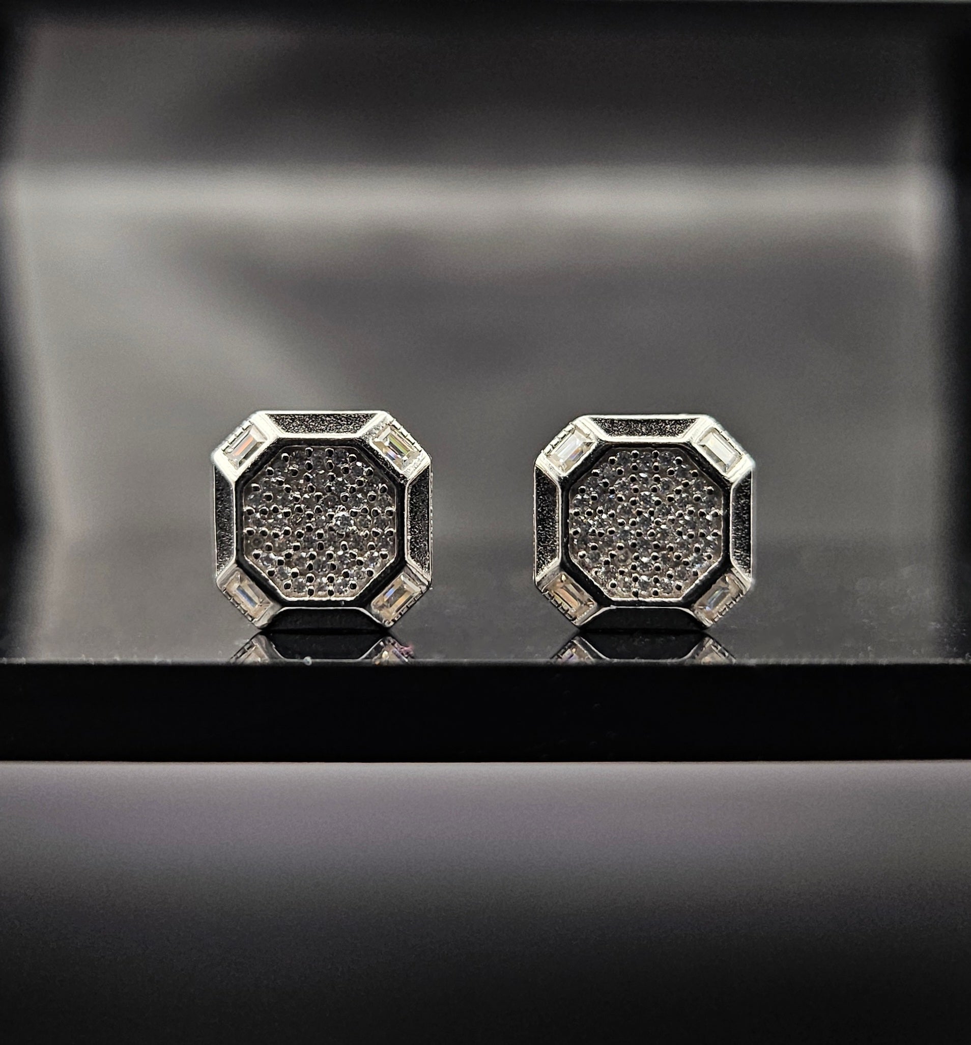 The Imperial - VVS1 Screw Back Earrings